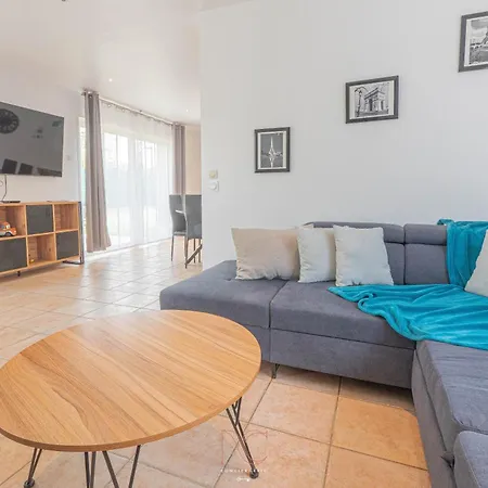 *disneyland-paris A 20 Min* 11 Pers, Golf, Billard Holiday home *